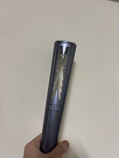le sserafim 二手手燈
