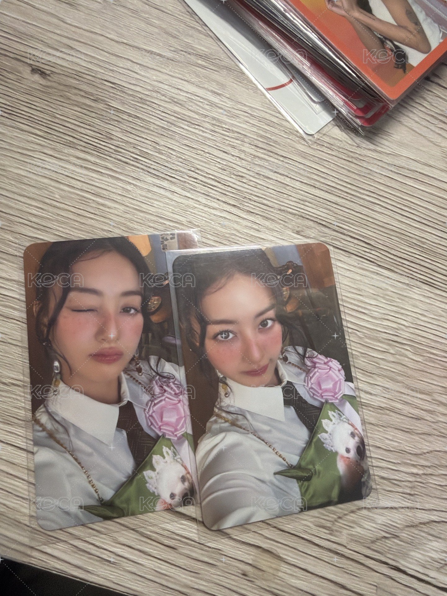 拿花兩張一起