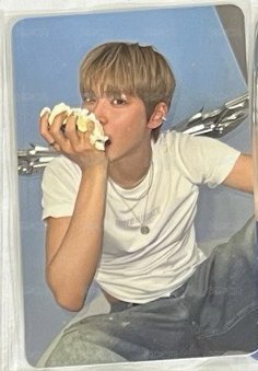 吃蛋糕的恩奭哥哥