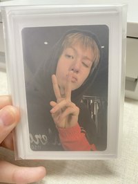 黑外套比✌🏻