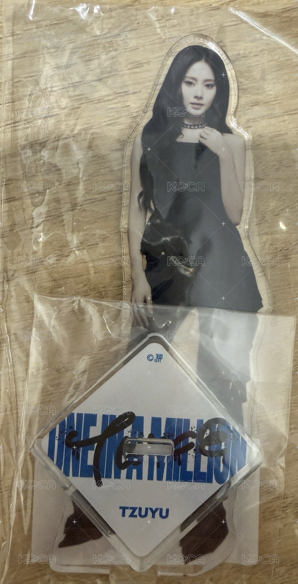 六巡立牌