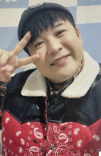 正規11 Vol.2 yzy 簽售卡 