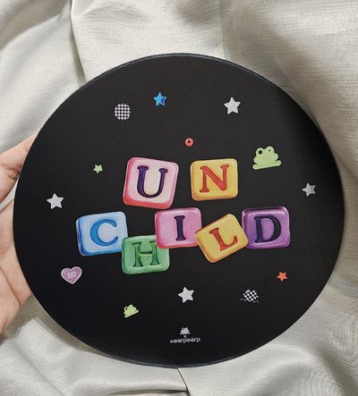 UNCHILD 出道快閃 滑鼠墊，近全新，未使用