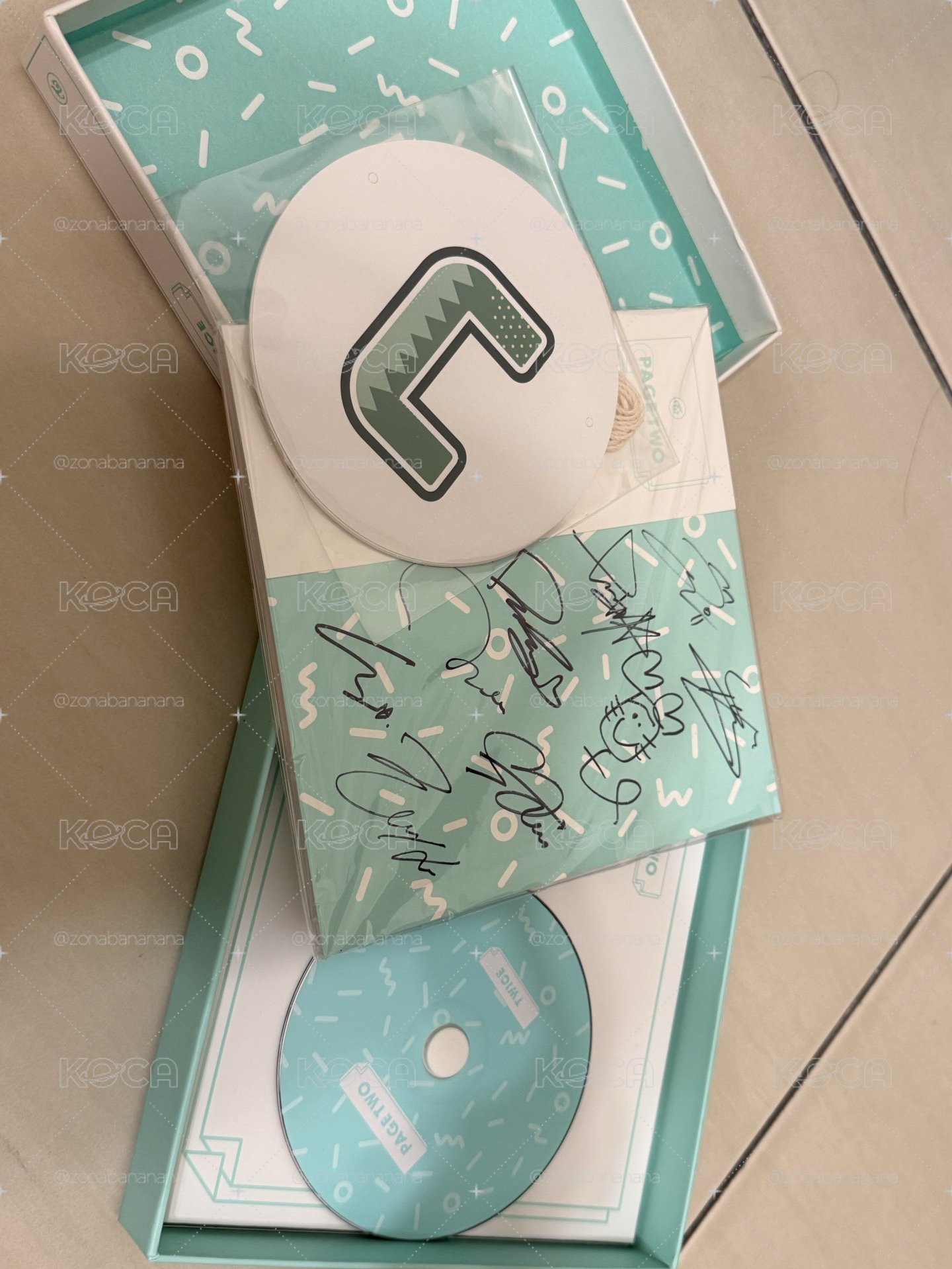 TWICE 迷你二輯 全員親簽