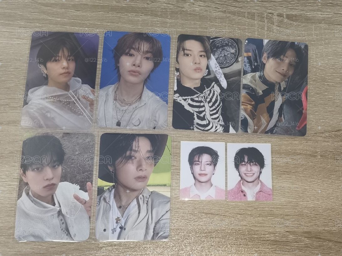STRAY KIDS 