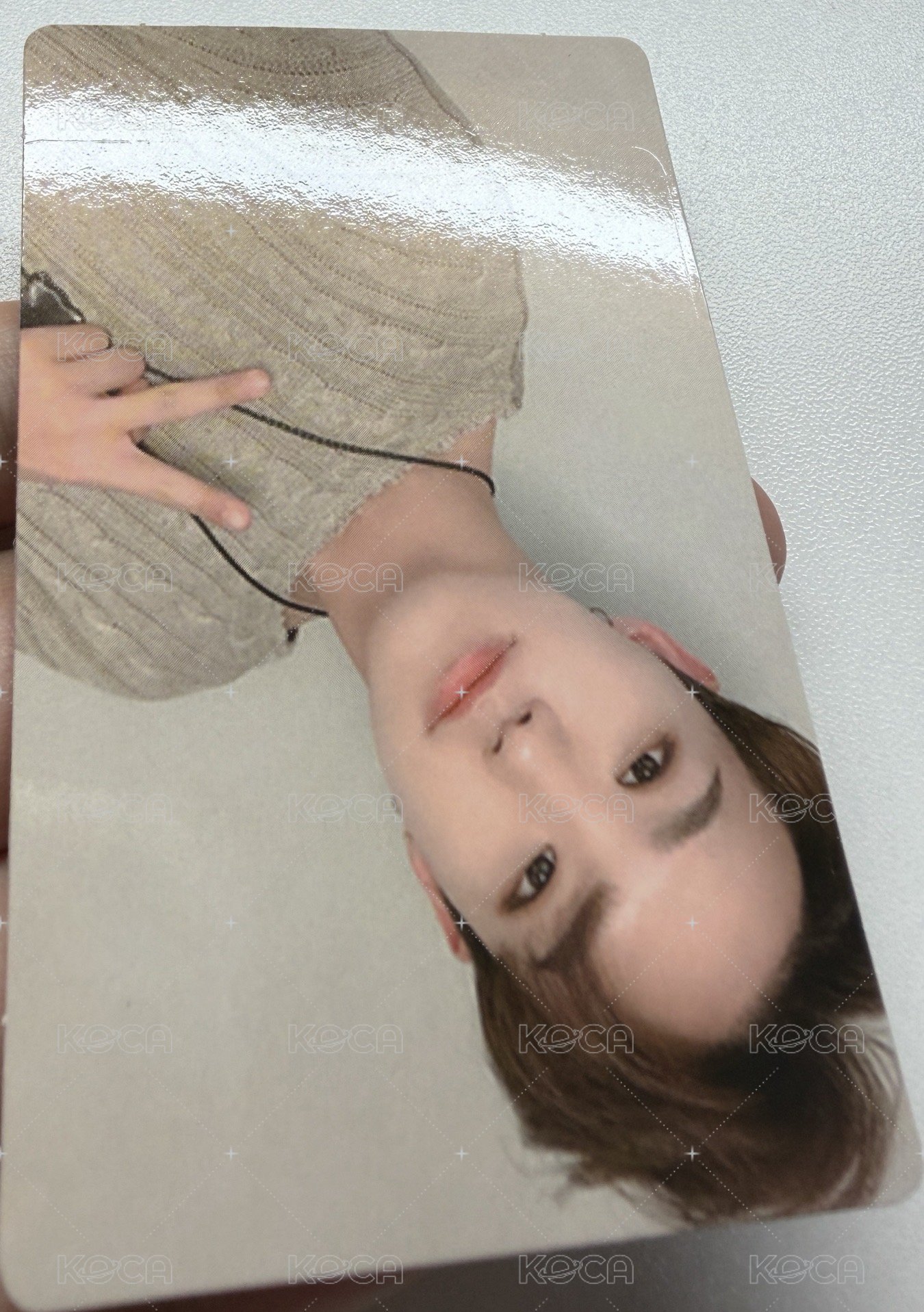 正三  白背毛衣比✌🏻榮（廠損如圖）