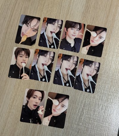 拉椅子小卡片