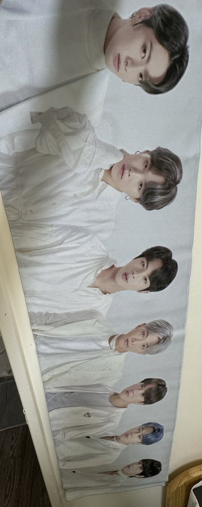 BTS 手幅
