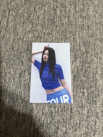 TZUYU 快閃店刮卡