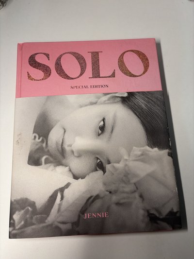 Jennie solo 特別版專輯