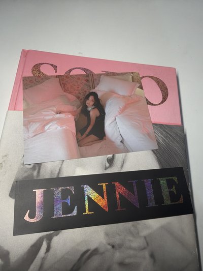Jennie solo 特別版專輯
