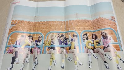 page two 海報