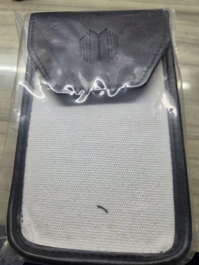PROOF展覽手機包