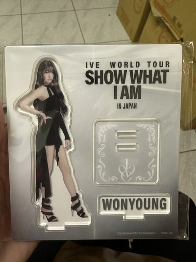 IVE立牌SHOW WHAT I AM 日巡大阪 立牌 SHOW WHAT I AM 立牌 演唱會周邊