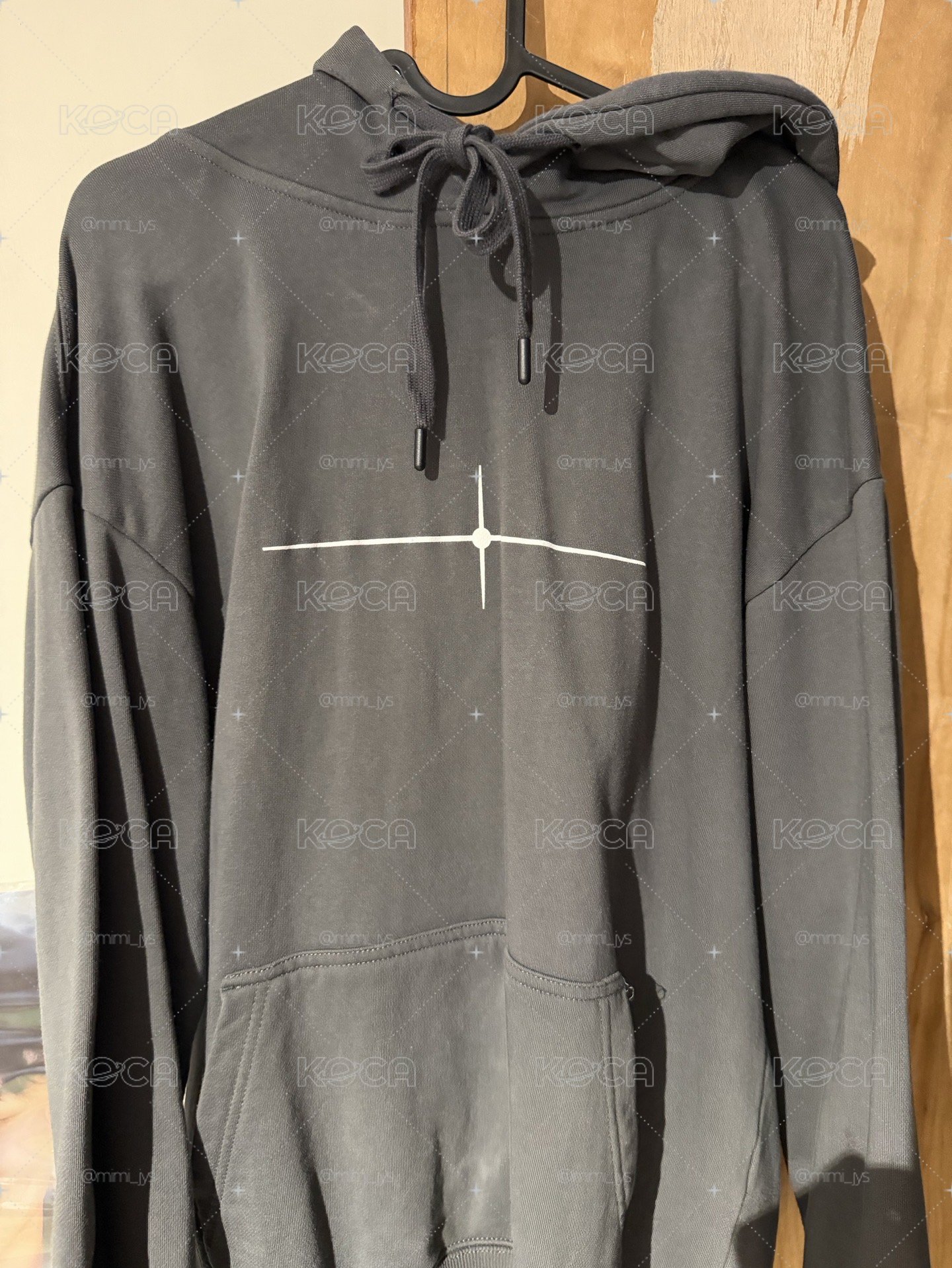 六巡場週帽T Size:L