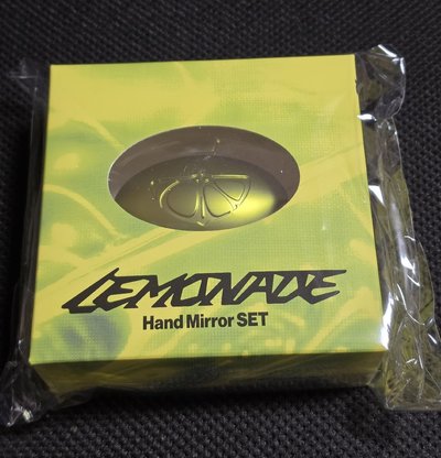 lemonade 快閃店 單鏡子（無小卡）