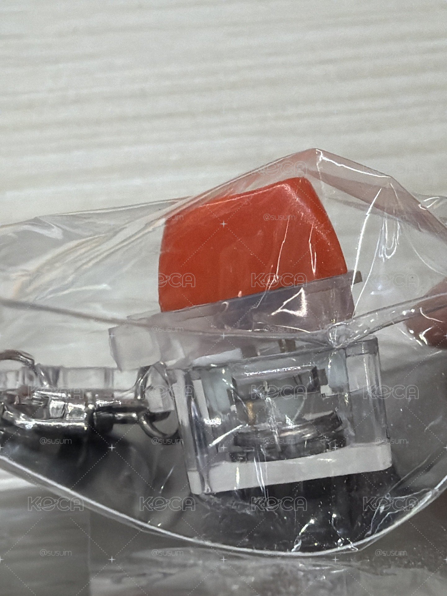 HLE ZEUS鍵帽吊飾 全新未拆 卡榫還在