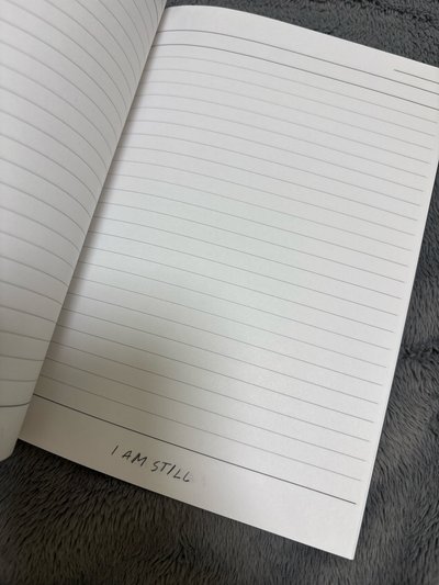 JK I AM STILL 筆記本