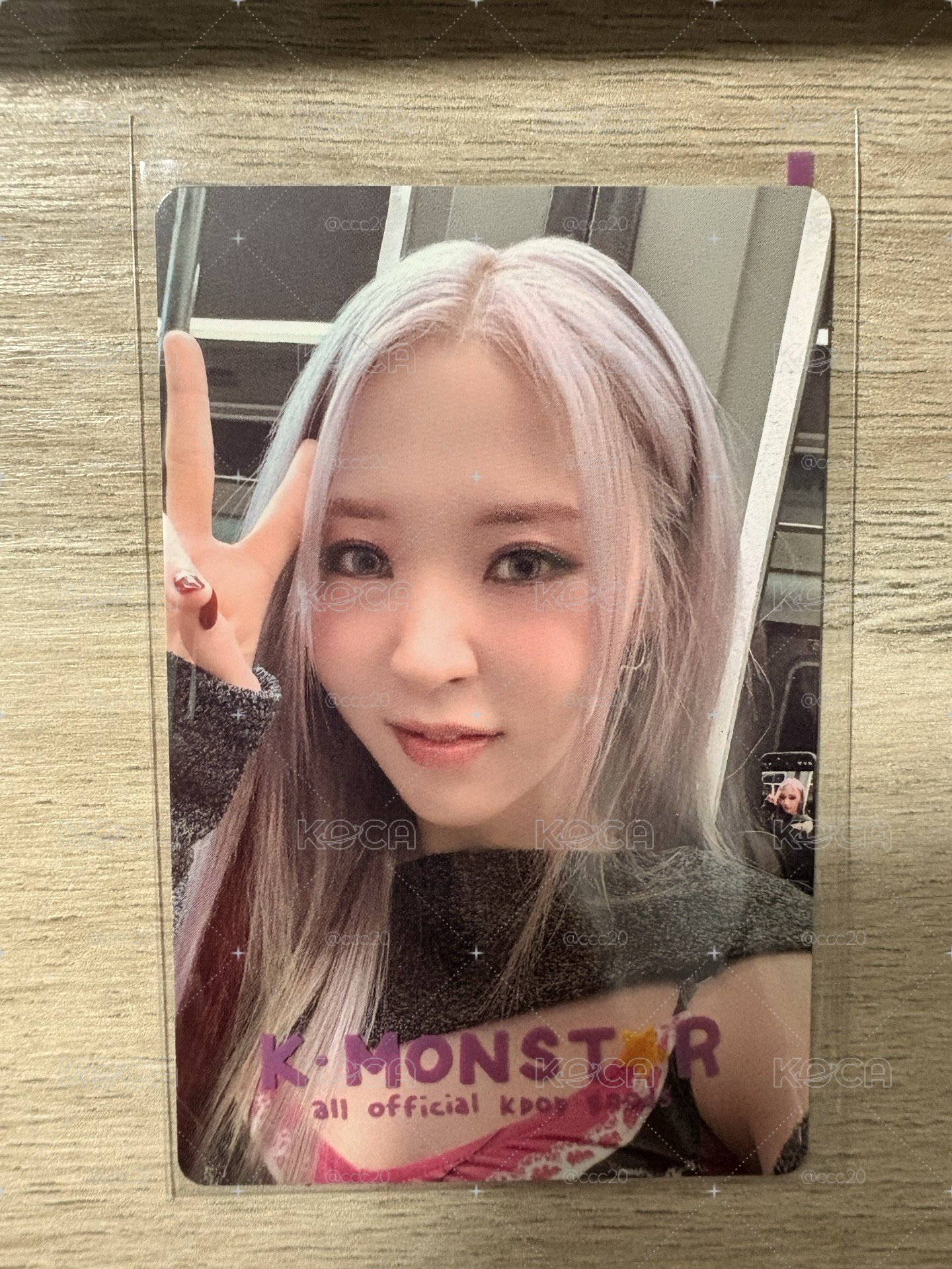 Moon Byul 正規一特典卡