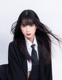莉莉