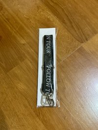 FOLLOW TO JAPAN 手機掛繩 珉奎