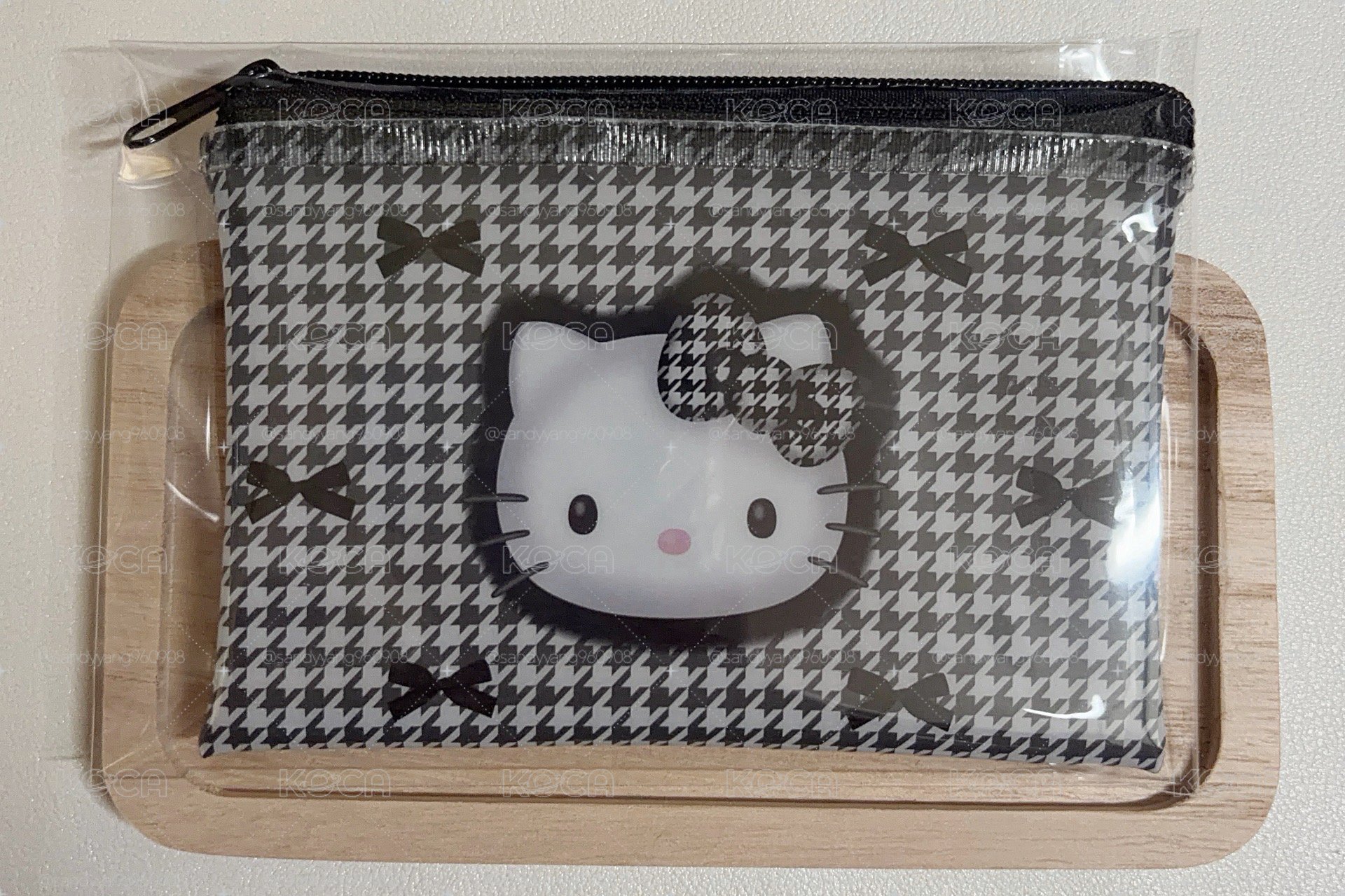 Daiso kitty 小包包