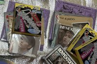AND單封李常赫、明宰鉉各一張