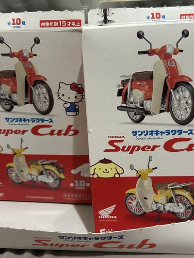 Super Cub三麗鷗聯名盲盒