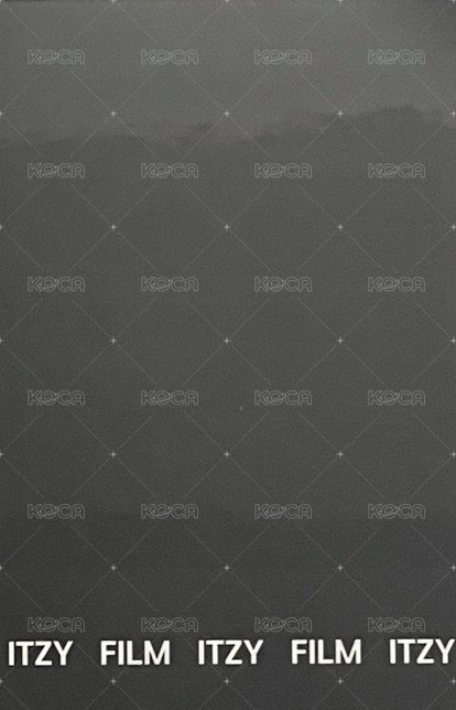2024年曆 fp 特典卡  背面