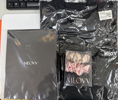MEOVV 周邊