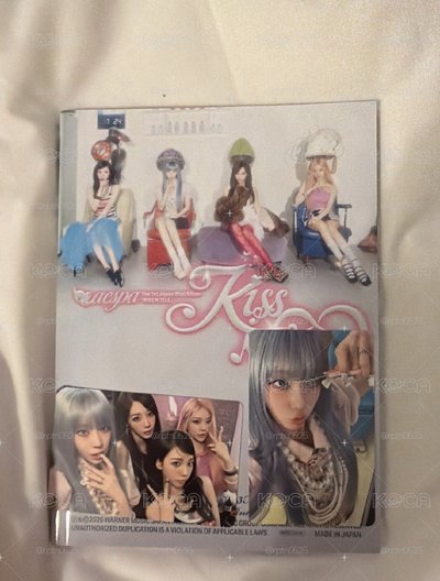  Limited 冬卡 KISS N TELL吉寧
