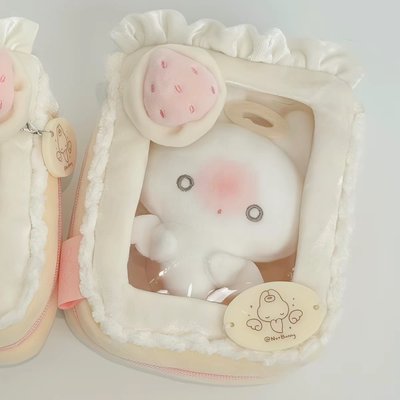 ⑅ 不是小兔NotBunny > 預購／白草莓蛋糕娃包 10cm娃包