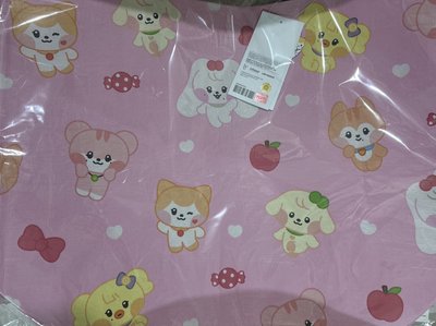 滑鼠墊、鞋扣、貼紙、鏡子吊飾、迷你立牌、購物袋