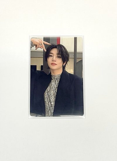 I.N《DO IT》塔店 A版（含印刷簽名）「免包手」