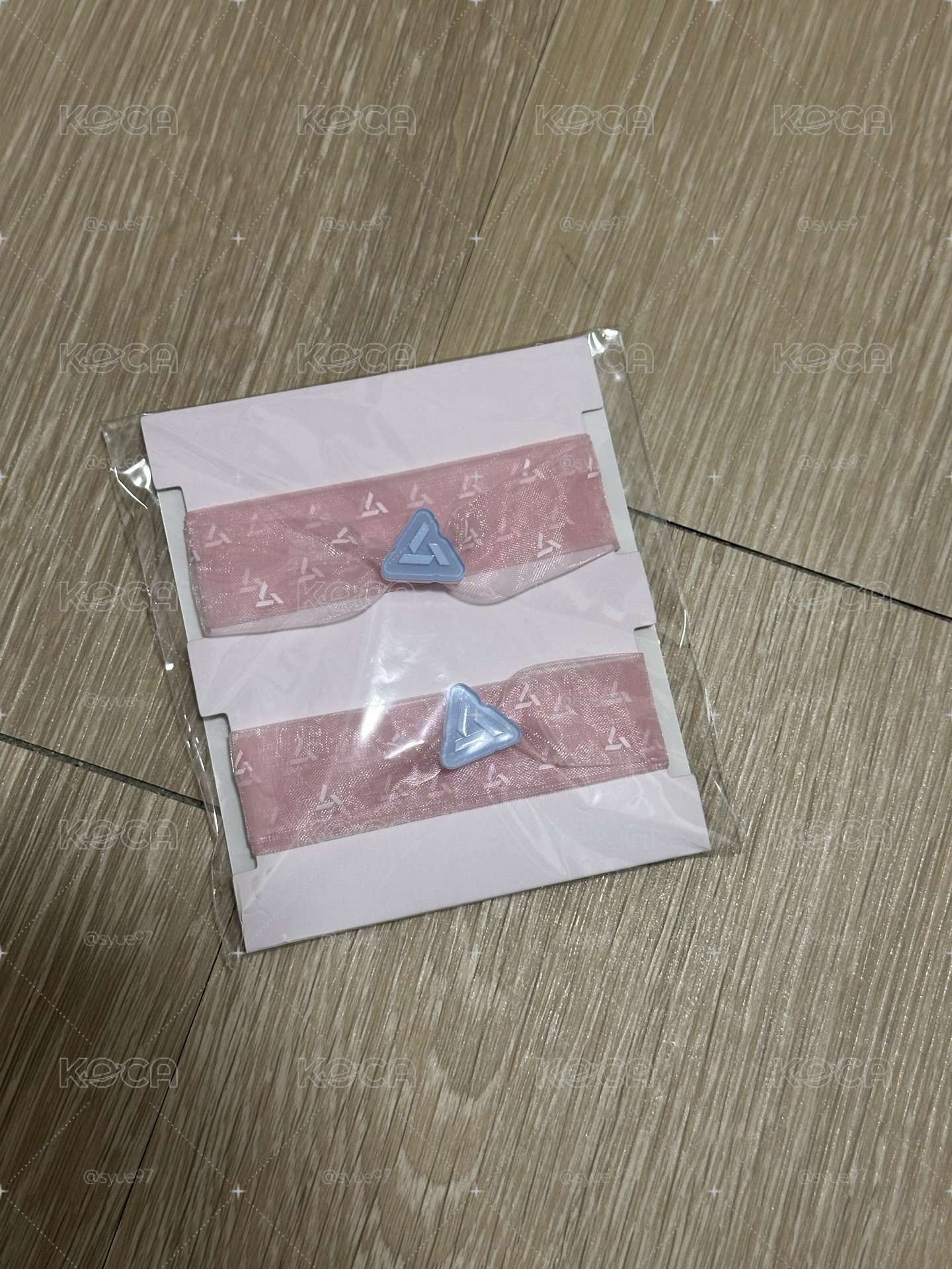 粉色鞋帶