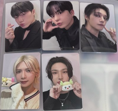 ATEEZ卡類、專輯