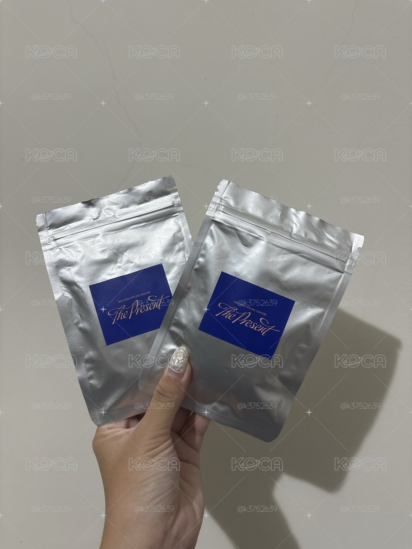25聖誕控 徽章 