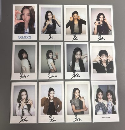 NMIXX 拍立得圭