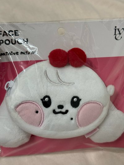 IVE LINE FRIEND CHERRY 零錢包