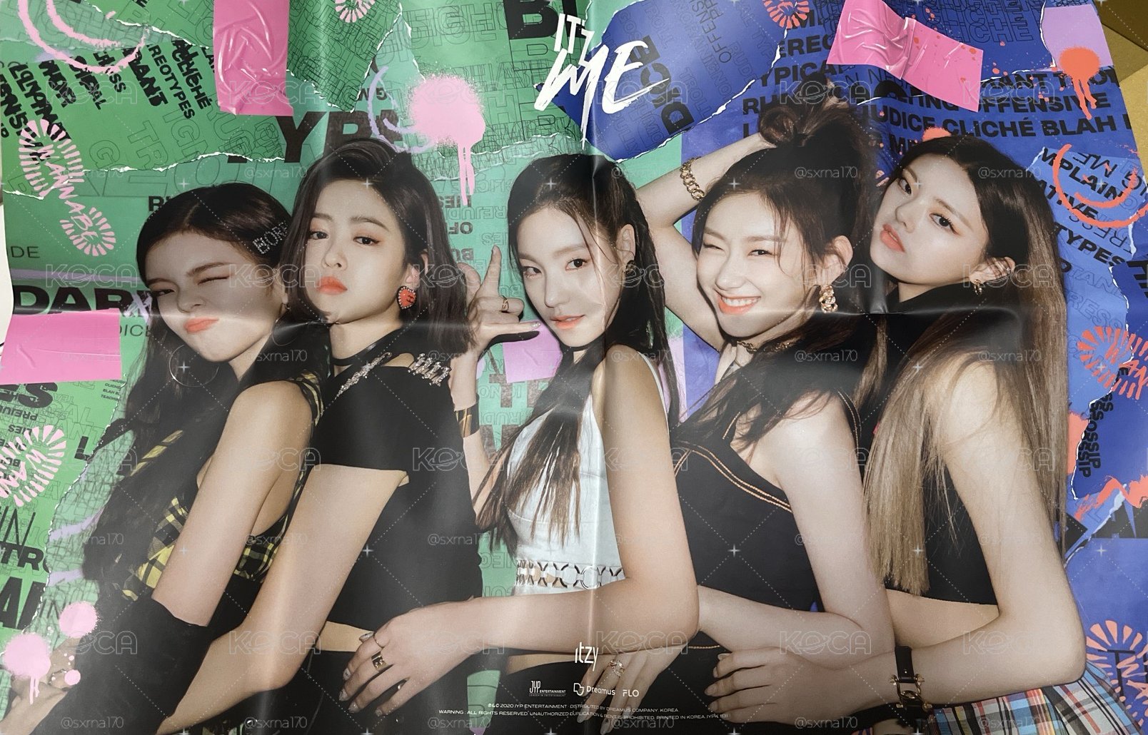 ITZY 迷二 海報 3款一起