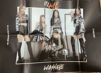 ITZY 迷二 海報 3款一起