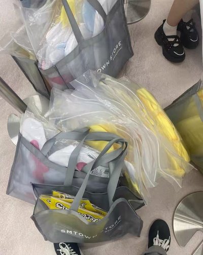 上海快閃毛絨行李包