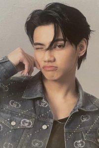 出道卡 Peemwasu  BLACK&JEAN ver. 隨機卡 