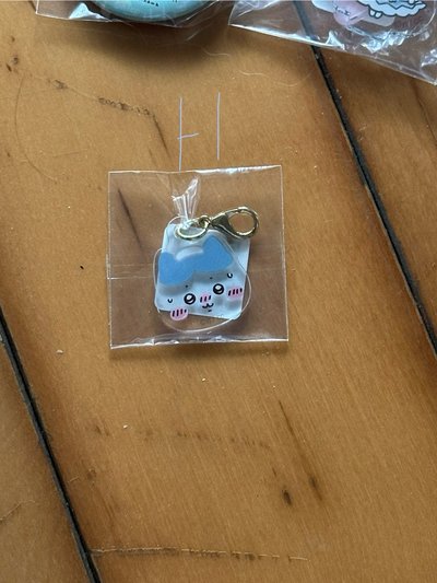 吉伊卡哇 小吊飾/立牌/徽章