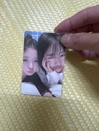 安閉眼怜嘟嘴
