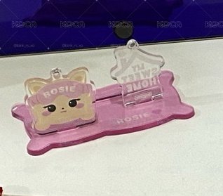 彩英立牌