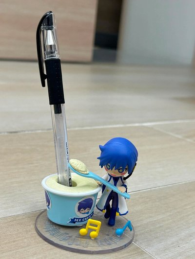 KAITO 公仔 可放筆