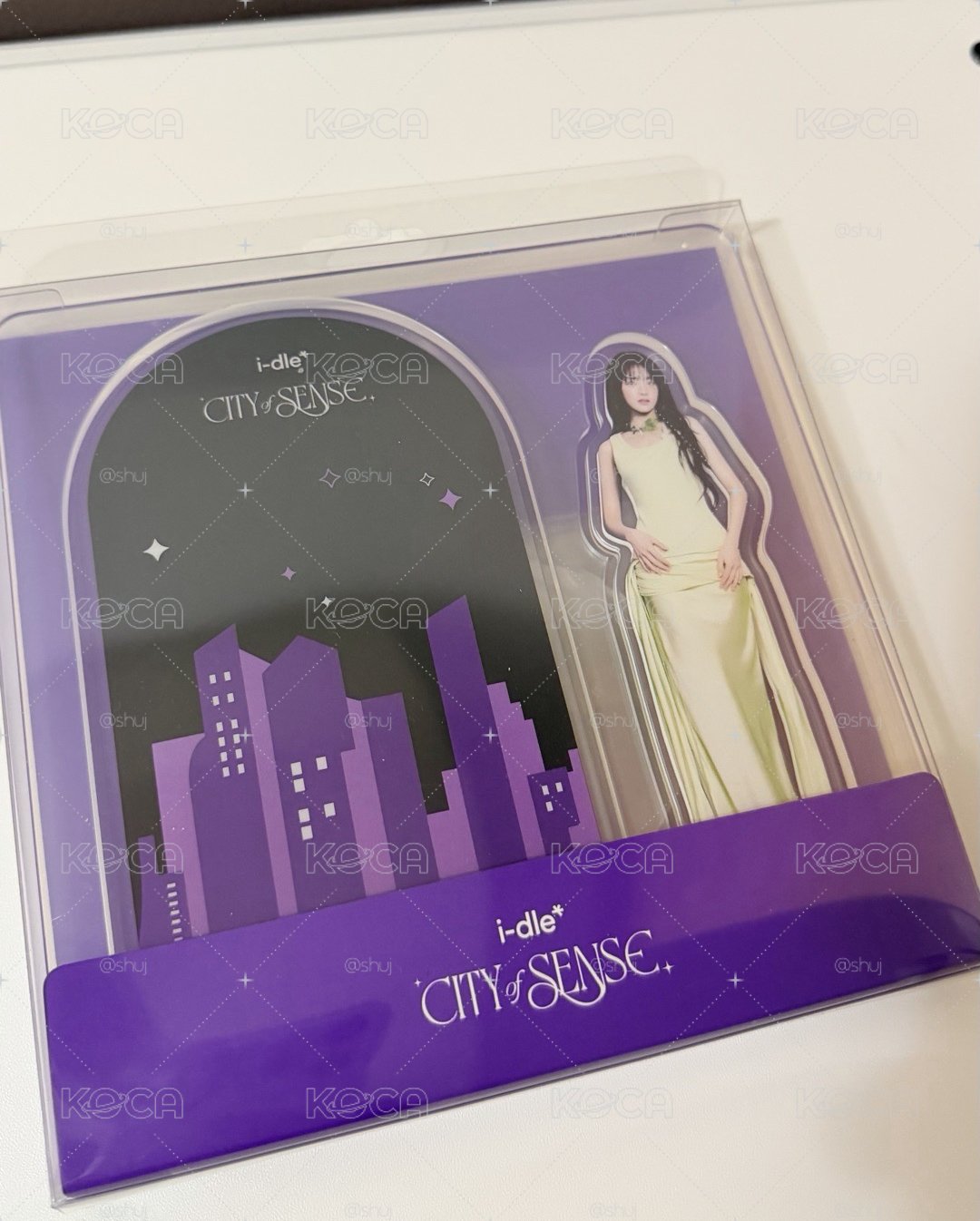 ⭐️限時特價 idle展覽 妮旋轉立牌 含卡