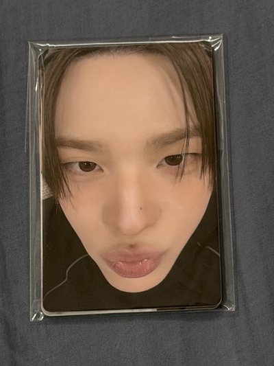 一套全新未拆 直播懟臉卡