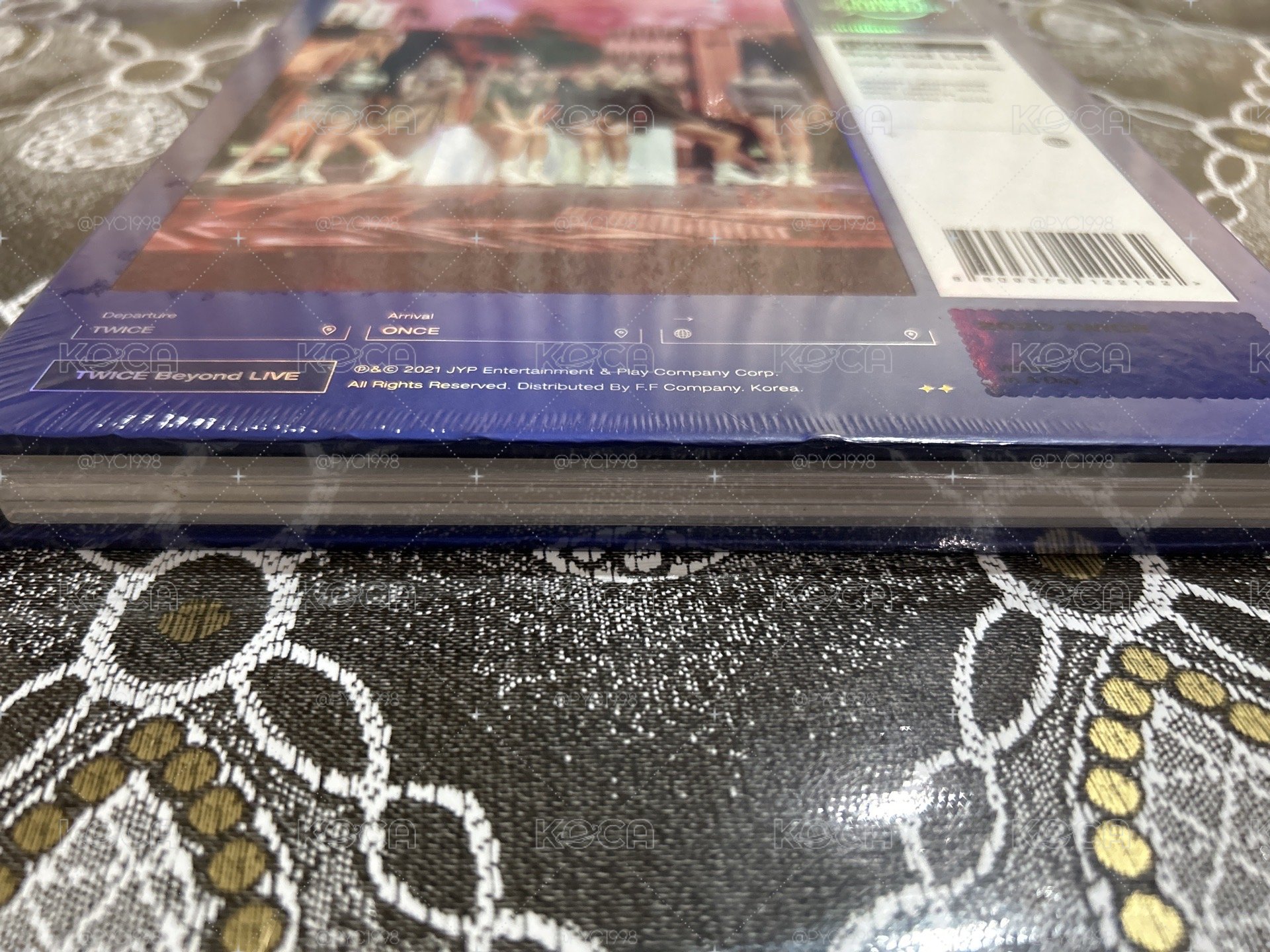 TWICE World In A Day 2020 ! Beyond LIVE 寫真書